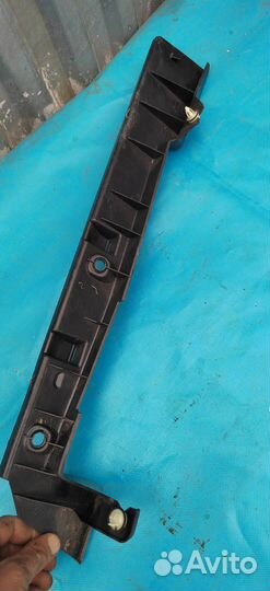 Кронштейн Land Rover Discovery 3 (2004-2009)