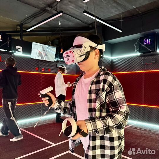 Проведи незабываемый день рождения с Portal VR