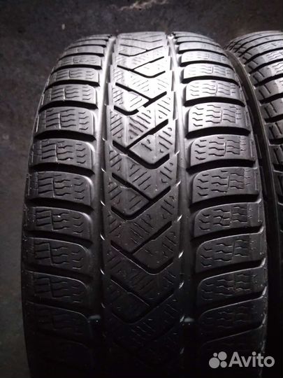 Pirelli Winter Sottozero 3 225/45 R19