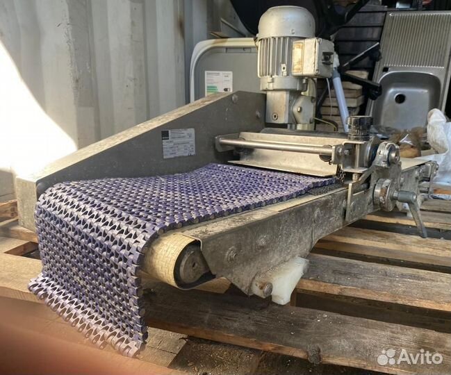 Заверточная машина для круассанов