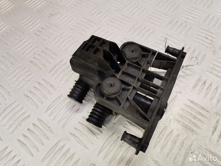 Кран отопителя (печки) BMW 5 E60/E61 2006
