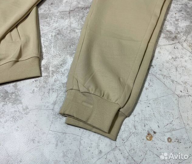 Спортивные костюмы Lacoste