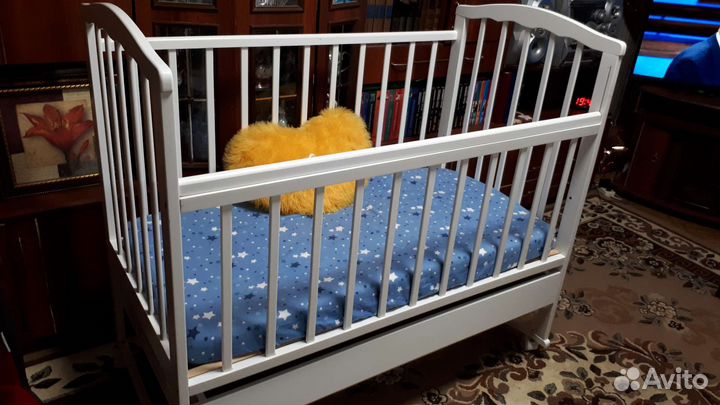 Детская кроватка