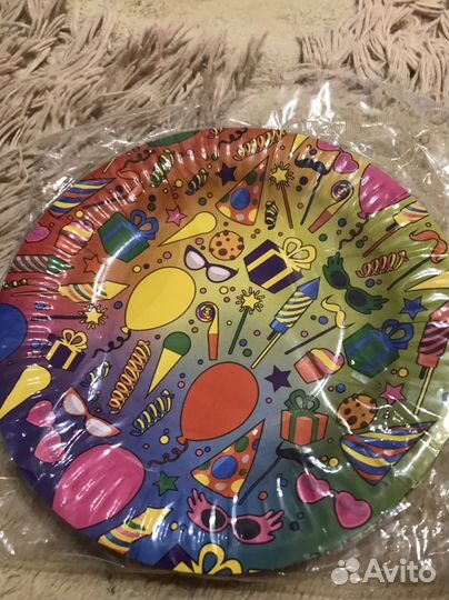 Тарелки бумажные праздничные 12 штук