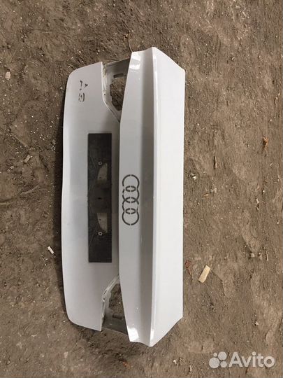 Audi A3 8v Крышка багажника седан
