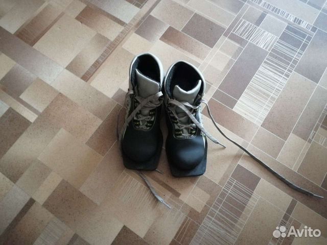 Лыжные ботинки