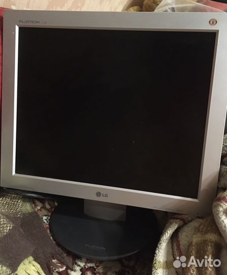 Монитор LG 18 дюймов