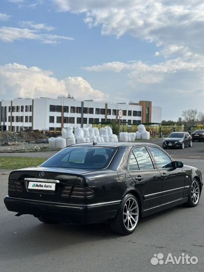 Mercedes-Benz E-класс 2.0 МТ, 1998, 300 000 км