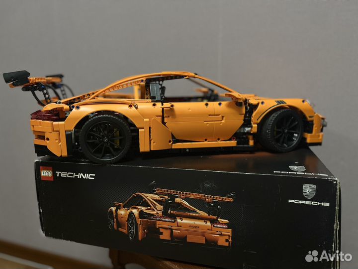 Lego technic Porsche 911 GT3 RS 42056