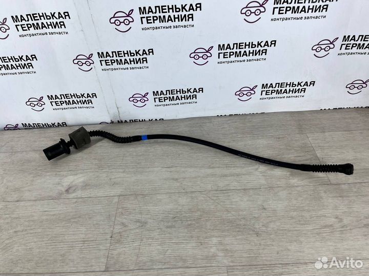 Водосток люка BMW 7 G11/G12 G30 2017 54107379736