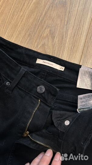 Джинсы женские levis