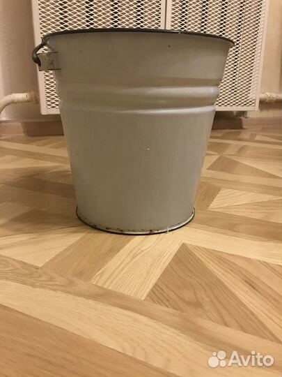 Эмалированное ведро
