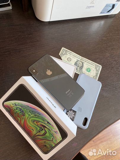 iPhone Xs Max, 64 ГБ