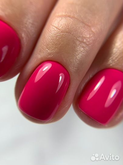 Маникюр с покрытием гель-лаком