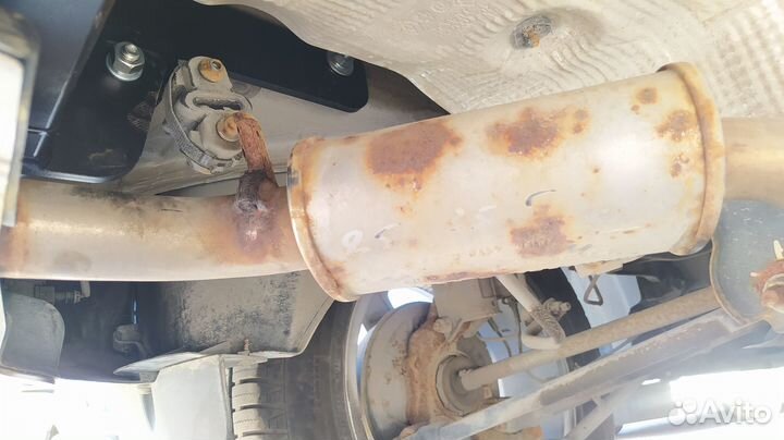 Фаркоп на Renault Duster 2WD / 4WD 2015-2021 года