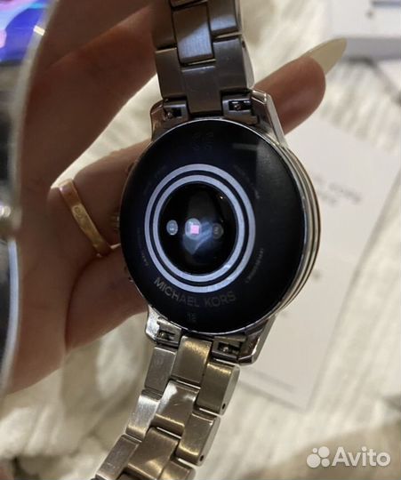 Смарт часы michael kors