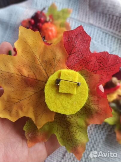 Ободок ручной работы и брошь осенняя с листьями