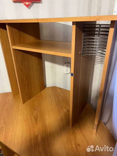 Стол компьютерный угловой