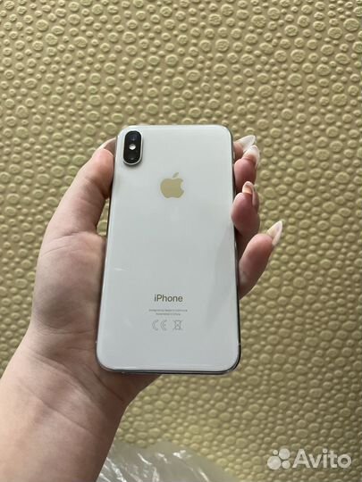 iPhone X, 64 ГБ