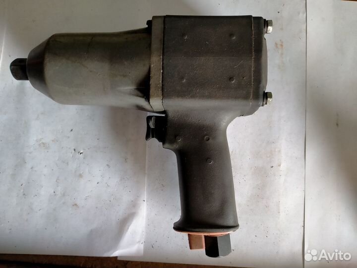 Пневматический ударный гайковерт ип-3126
