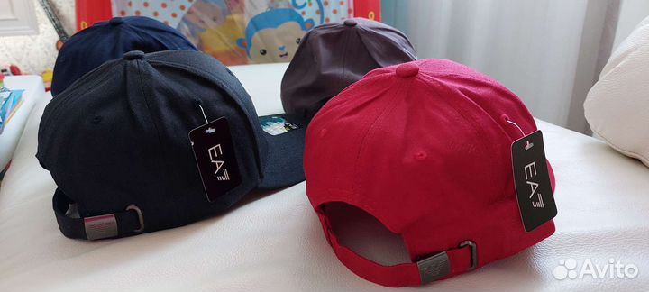 Бейсболка новая Emporio Armani