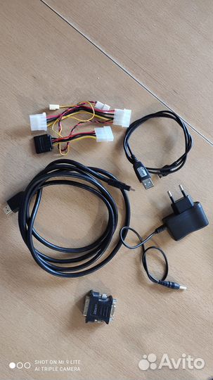 Кабели разные. DVI. hdmi.VGA