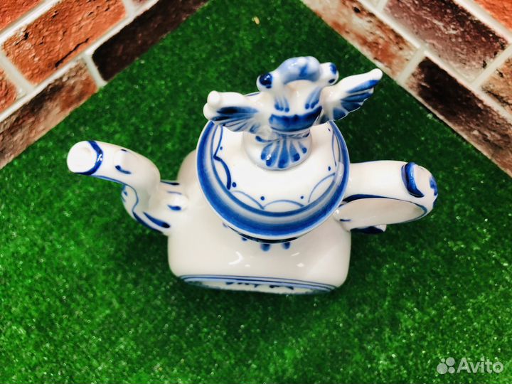 Z.8769 чайник Гжель 