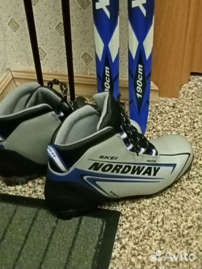 Лыжи беговые и ботинки 42