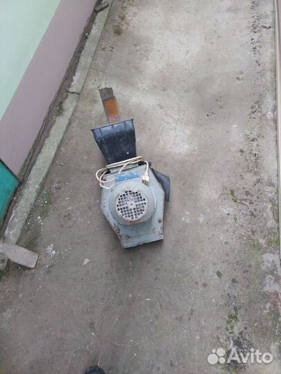 Крупорушка зернодробилка