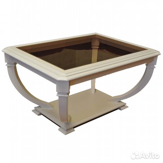 Деревянный столик