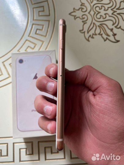 Телефон iPhone