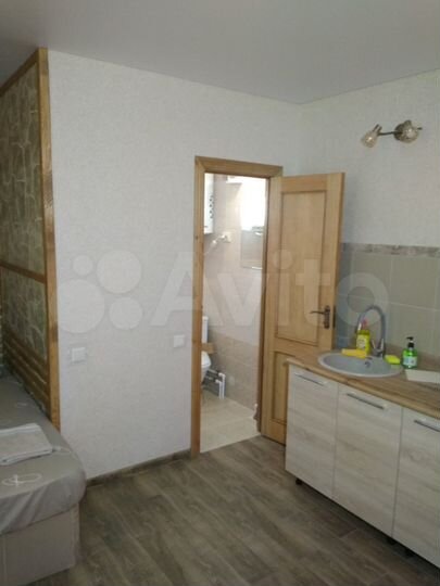 Дом 16 м² на участке 10 сот.