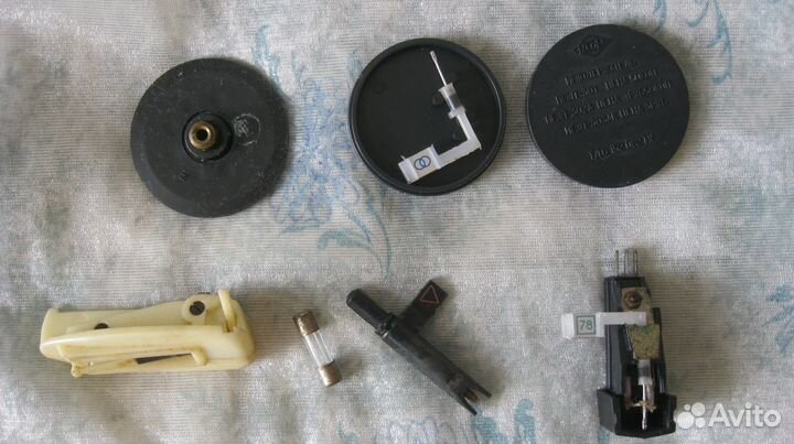Игла,иглодержатель,звукосниматель проигрывателей