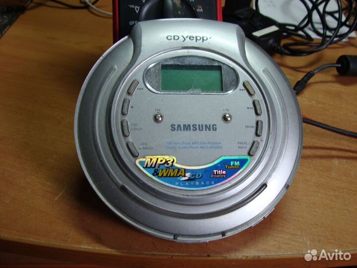 CD плеер Samsung MCD-HF200S