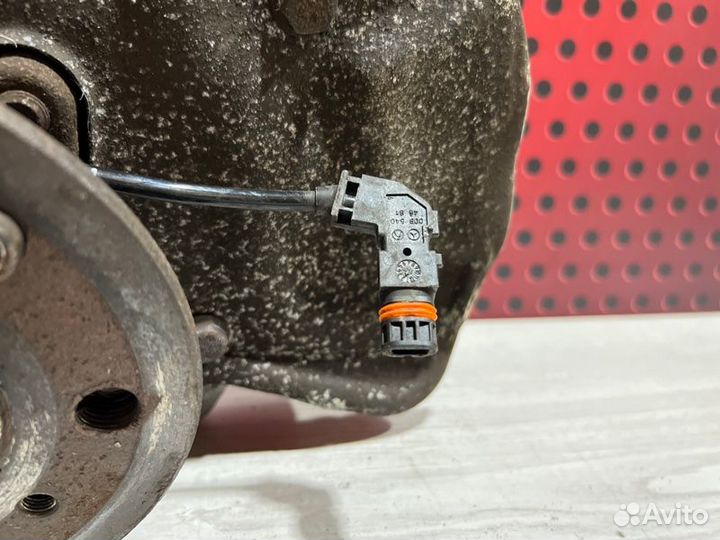 Кулак поворотный правый Mercedes-Benz Gle W292