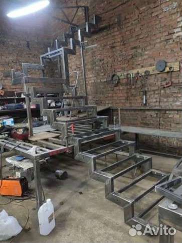 Лестница металлическая межэтажная, оградки, м-и