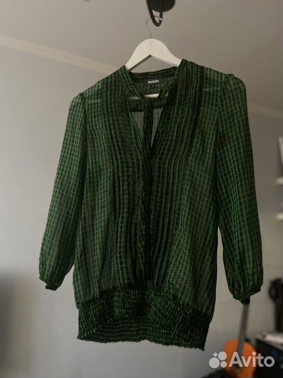 Блузка полупрозрачная зеленая