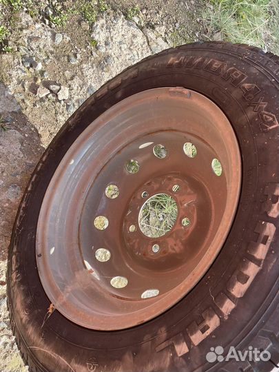 Запаска на ниву r16