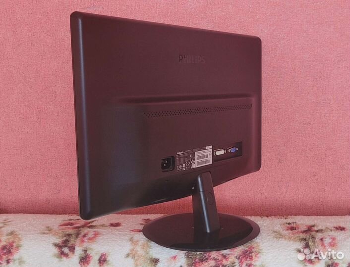 Монитор Philips 196V3L