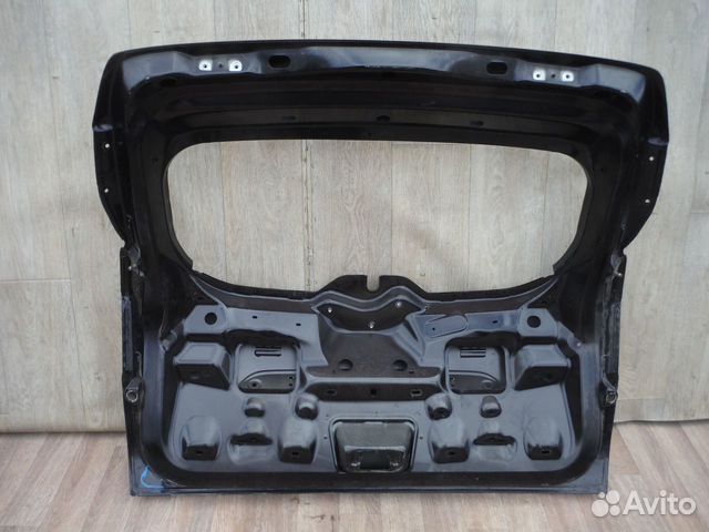 Крышка багажника №331 Renault Kaptur 2018