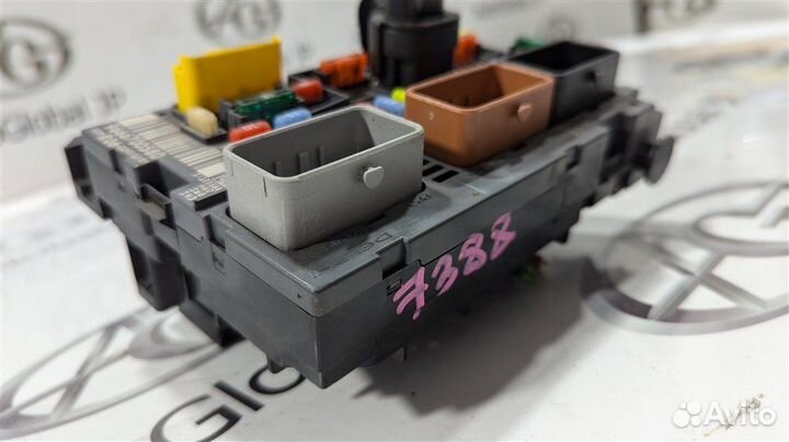 Блок предохранителей Citroen C4