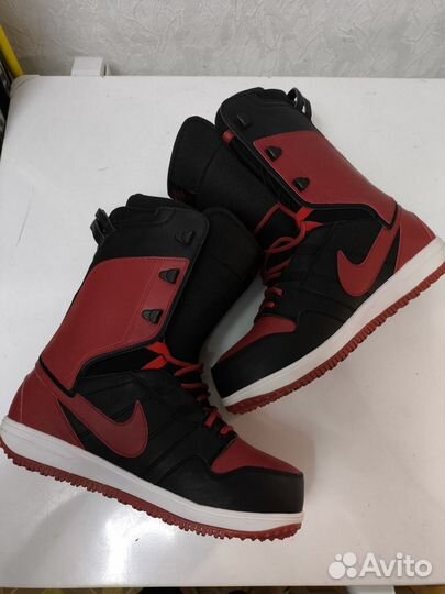 Сноубордические ботинки nike