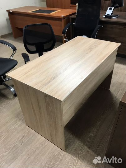 Стол офисный письменный компьютерный