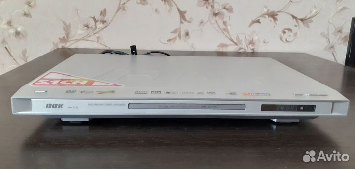 Видеомагнитофон BBK DVD player DV615SI