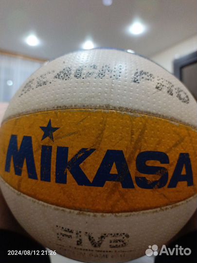 Волейбольный мяч mikasa