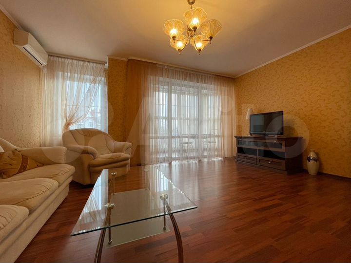 2-к. квартира, 100 м², 4/5 эт.