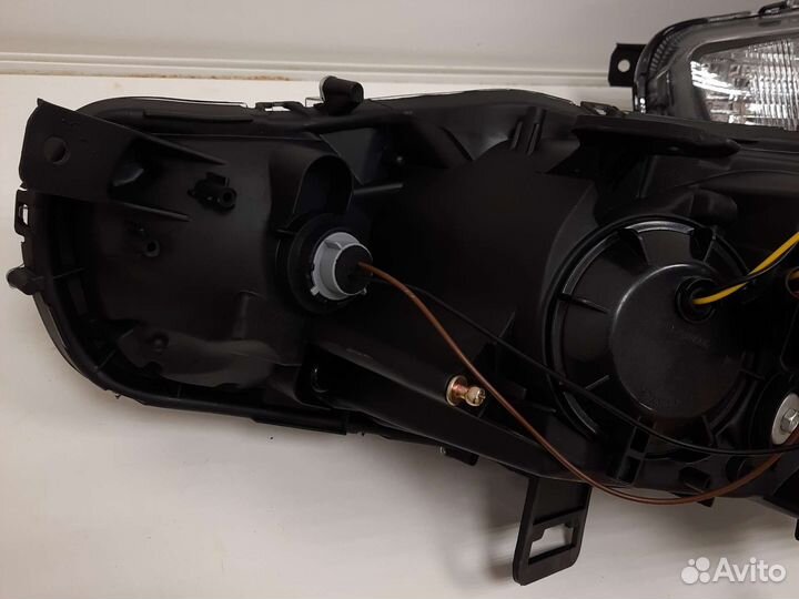 Фара правая Mitsubishi lancer 10