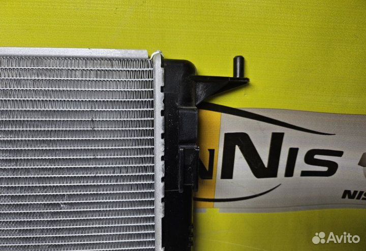 Радиатор охлаждения Renault Duster 2.0