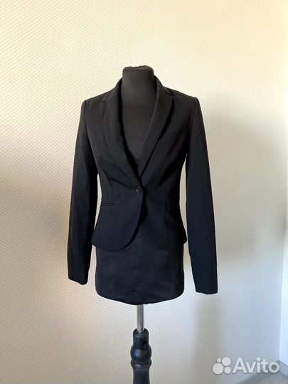 Пиджак женский приталенный 40-42