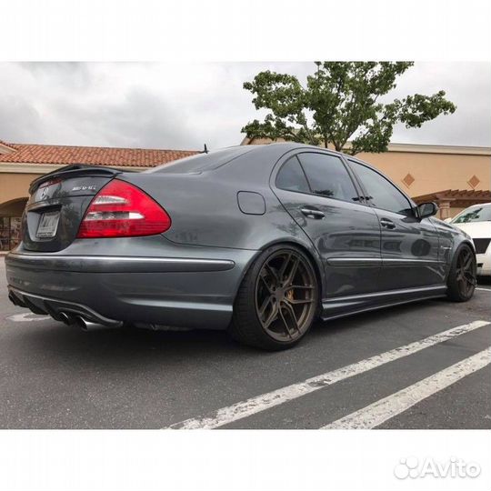 Сплиттер боковой Mercedes-Benz E W211